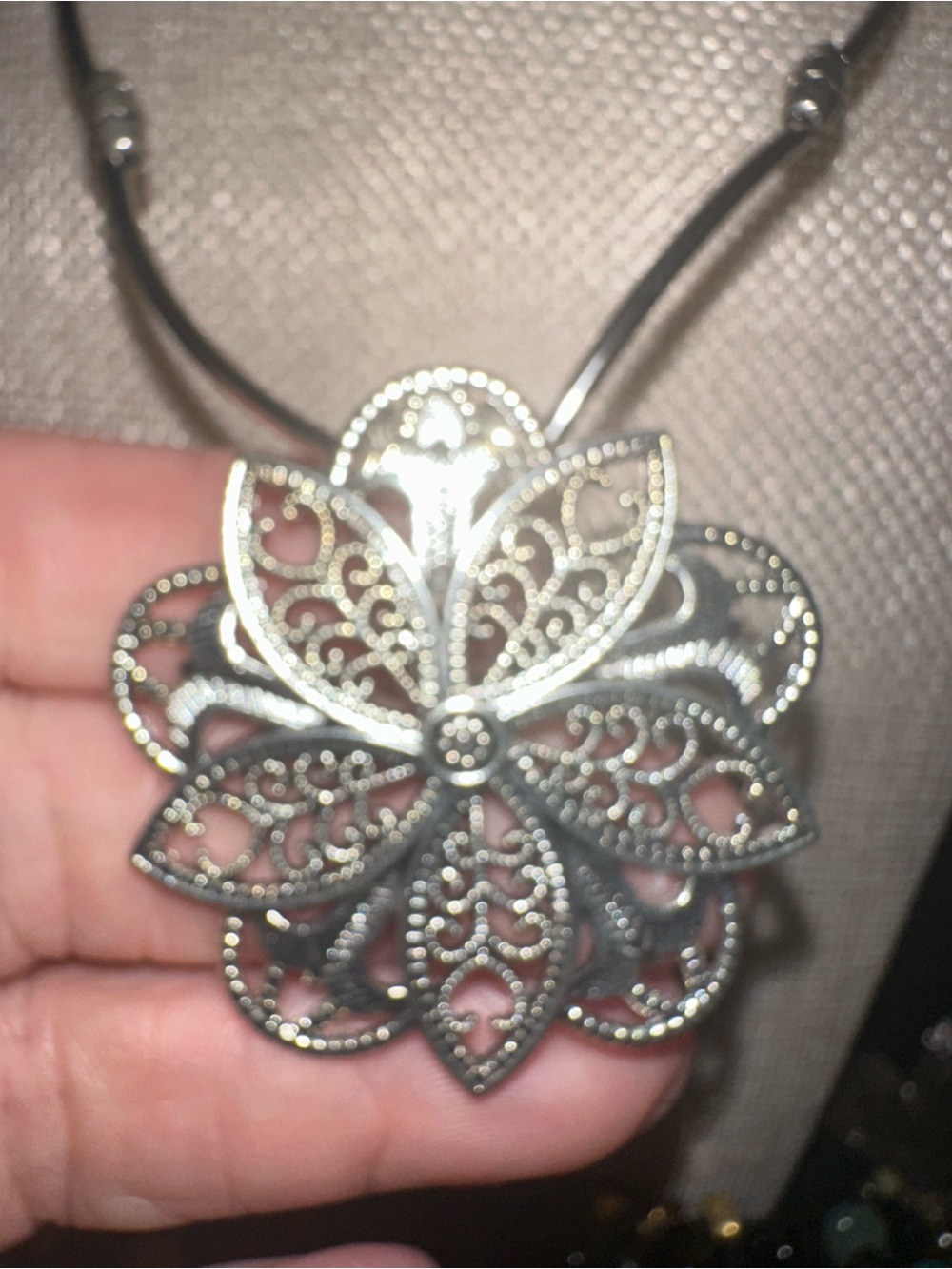 Vintage Silver-Tone Filigree Flower Pendant Statement Necklace - Picture 2 of 5